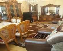 Satılır Köhnə Tikili Azadlıq m., Binəqədi r.