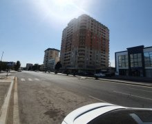 Satılır Yeni Tikili İnşaatçılar m., Yasamal qəs., Yasamal r.