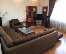 Satılır Yeni Tikili Elmlər akademiyası m., Yasamal r.