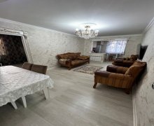 Satılır Köhnə Tikili Xalqlar dostluğu m., 8-ci kilometr, Nizami r.