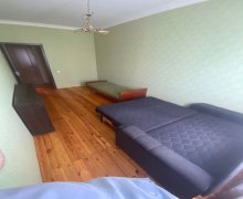 ecemide aylıq kiraye evler 2018 Memar Əcəmi m., 5-ci mikrorayon, Nəsimi r.