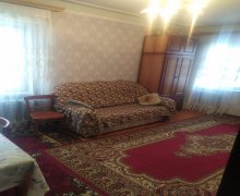 Satılır Köhnə Tikili Azadlıq m., 8-ci mikrorayon, Binəqədi r.