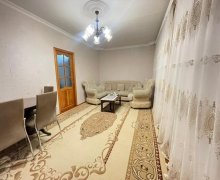 Satılır Köhnə Tikili Memar Əcəmi m., 9-cu mikrorayon, Binəqədi r.