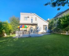 Kirayə (aylıq) Həyət evi/villa Badamdar qəs., Səbail r. Kirayə (aylıq) Həyət evi/villa Badamdar qəs., Səbail r.