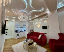 Satılır Yeni Tikili Yeni Günəşli qəs., Suraxanı r.