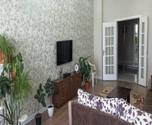 qara qarayevde satilan evler Qara Qarayev m., Nizami r.