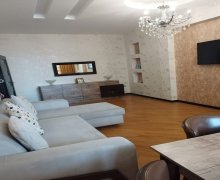 7-ci mkr-da satılan evlər Azadlıq m., 7-ci mikrorayon, Binəqədi r.