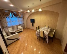 Satılır Yeni Tikili 8-ci mikrorayon, Binəqədi r.