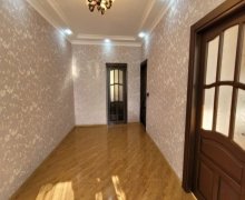 Satılır Köhnə Tikili Azadlıq m., 7-ci mikrorayon, Binəqədi r.