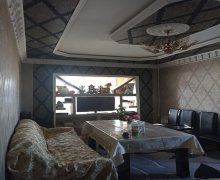 Satılır Köhnə Tikili Azadlıq m., 8-ci mikrorayon, Binəqədi r.