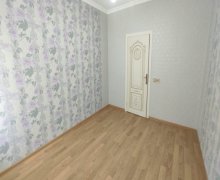 Satılır Köhnə Tikili Memar Əcəmi m., 4-cü mikrorayon, Nəsimi r.