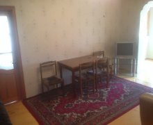 Satılır Köhnə Tikili İnşaatçılar m., Yasamal r.