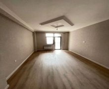 Satılır Yeni Tikili İnşaatçılar m., Yeni Yasamal qəs., Yasamal r.