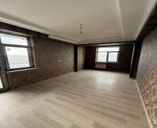 Satılır Yeni Tikili İnşaatçılar m., Yeni Yasamal qəs., Yasamal r.