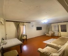 Satılır Köhnə Tikili Xalqlar dostluğu m., 8-ci kilometr, Nizami r.