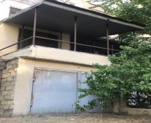 Satılır Köhnə Tikili Azadlıq m., 8-ci mikrorayon, Binəqədi r.
