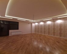 Satılır Yeni Tikili Neftçilər m., 8-ci kilometr, Nizami r.