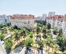 Satılır Köhnə Tikili Əhmədli m., Əhmədli, Xətai r.