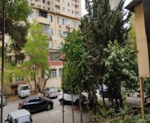 Satılır Köhnə Tikili Memar Əcəmi m., 4-cü mikrorayon, Nəsimi r.