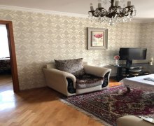 Satılır Köhnə Tikili Nizami m., Yasamal r.