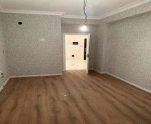 Satılır Yeni Tikili Yeni Günəşli qəs., Suraxanı r.