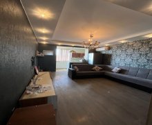 Satılır Köhnə Tikili Qaraçuxur qəs., Suraxanı r.