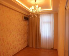 Satılır Yeni Tikili Bakıxanov qəs., Sabunçu r.