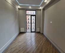 Satılır Yeni Tikili Dərnəgül m., 8-ci mikrorayon, Binəqədi r.