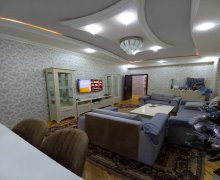 Satılır Yeni Tikili Azadlıq m., 8-ci mikrorayon, Binəqədi r.