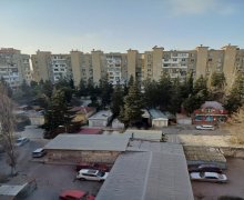 Satılır Köhnə Tikili Memar Əcəmi m., 9-cu mikrorayon, Binəqədi r.