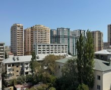 Satılır Köhnə Tikili İnşaatçılar m., Yasamal r.