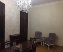 iceri seherde aylıq kiraye evler İçərişəhər m., Səbail r.