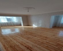 Satılır Köhnə Tikili Memar Əcəmi m., 9-cu mikrorayon, Binəqədi r.