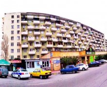 Satılır Köhnə Tikili Xalqlar dostluğu m., 8-ci kilometr, Nizami r.