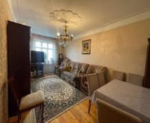 Satılır Köhnə Tikili Xalqlar dostluğu m., 8-ci kilometr, Nizami r.