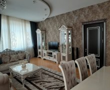 Satılır Yeni Tikili Elmlər akademiyası m., Yasamal r.