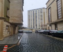 Satılır Yeni Tikili Memar Əcəmi m., 4-cü mikrorayon, Nəsimi r.