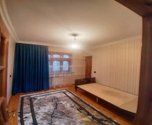 Satılır Köhnə Tikili Xalqlar dostluğu m., Qaraçuxur qəs., Suraxanı r.