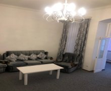 iceri seherde aylıq kiraye evler İçərişəhər m., Səbail r.