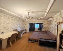 Satılır Yeni Tikili Azadlıq m., 8-ci mikrorayon, Binəqədi r.