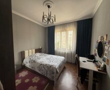 Satılır Köhnə Tikili Yeni Günəşli qəs., Suraxanı r. Satılır Köhnə Tikili Yeni Günəşli qəs., Suraxanı r.