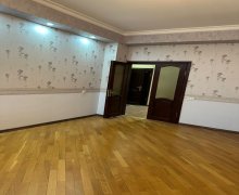 Satılır Yeni Tikili Memar Əcəmi m., 9-cu mikrorayon, Binəqədi r.