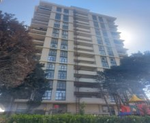 Satılır Yeni Tikili Azadlıq m., 7-ci mikrorayon, Binəqədi r.