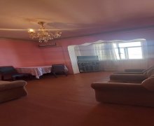 qara qarayevde satilan evler Qara Qarayev m., Nizami r.