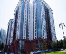 Satılır Yeni Tikili Elmlər akademiyası m., Yasamal r.