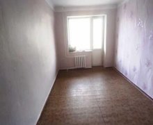 Satılır Köhnə Tikili Azadlıq m., 8-ci mikrorayon, Binəqədi r.