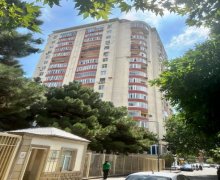 Satılır Yeni Tikili Azadlıq m., 8-ci mikrorayon, Binəqədi r.