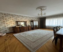 Satılır Köhnə Tikili Elmlər akademiyası m., Yasamal r.