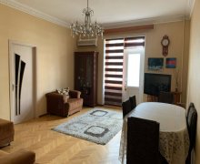 Kirayə (aylıq) Köhnə Tikili 28 May m., Nəsimi r.