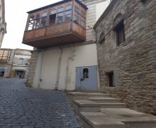 Kirayə (aylıq) Köhnə Tikili İçərişəhər m., Səbail r.